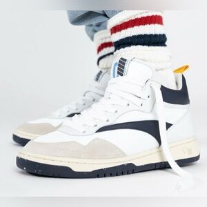 ONCEPT
Women's Princeton Low Top Sneakers Indigo Sz 7.5